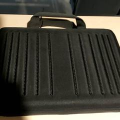 ノートパソコンバッグ がiLostで Regio Antwerpen - Brussel によって報告されました