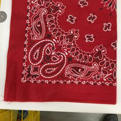 باندانا 2/22 14:45 赤色، كما تم الإبلاغ عنه بواسطة IKEA仙台 عبر iLost