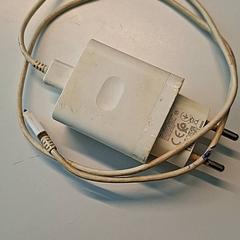 Ładowarka, zgłoszono przez Ziekenhuis Oost-Limburg przy użyciu iLost