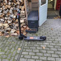 Scooter Mono Windy Zwart, come riportato da Gemeente Beekdaelen utilizzando iLost