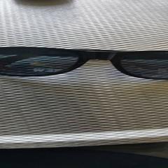 Gafas de sol, ha sido reportado por Bospop con iLost