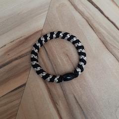 Scrunchie Schwarz - Gold, rapporterat av Wilmering Vechta med iLost