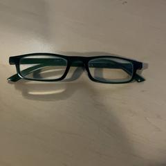 Okulary, zgłoszono przez Jaarbeurs przy użyciu iLost