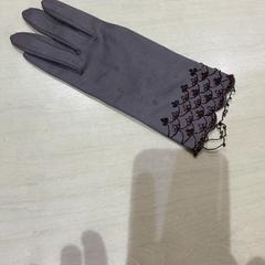 Handschuhe 布　茶色　女性用, gemeldet von IKEA渋谷 über iLost