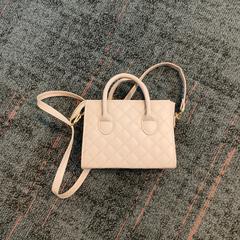 Damestas, zgłoszono przez Connexxion Zaanstad przy użyciu iLost