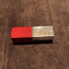 Lipstick, as reported by Van der Valk Hotel Haarlem using iLost