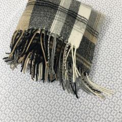 Schal Geruit, gemeldet von TivoliVredenburg über iLost