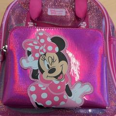 Rugtasje, amint azt RET az iLost segítségével jelentette.