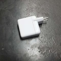 Adapter, amint azt Vrije Universiteit Brussel (VUB) az iLost segítségével jelentette.