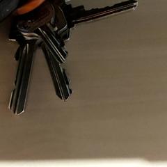 Chiavi, come riportato da Regio Antwerpen - Brussel utilizzando iLost