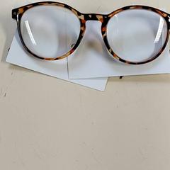 Szemüveg, amint azt Regio Antwerpen - Brussel az iLost segítségével jelentette.