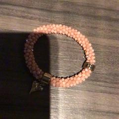 Pulsera Roze, ha sido reportado por Van der Valk Hotel Zwolle con iLost