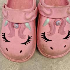 Crocs, come riportato da IKEA Malmö utilizzando iLost
