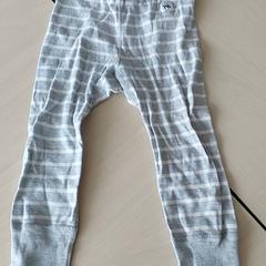 衣類 - Kinderbroek がiLostで Regio Oost-Vlaanderen によって報告されました