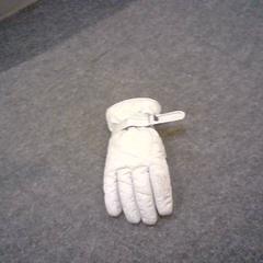 Handske grijs, rapporterat av SnowWorld Landgraaf med iLost