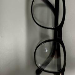 Lentes, segundo informou Regio Antwerpen - Brussel usando iLost