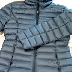 Blouson, a été signalé par CARS HANGARD utilisant iLost