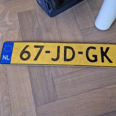 kentekenplaat, jak bylo nahlášeno na iLost