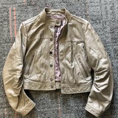 재킷, iLost를 사용하여 Connexxion Amstelland-Meerlanden Schiphol Zuid에 보고됨