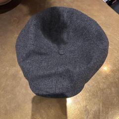 Kapelu Grijs, gisa salatu by Van der Valk Hotel Amsterdam-Amstel iLost erabiliz