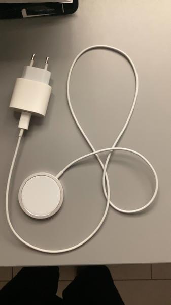 Adapter White