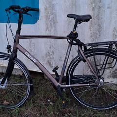 fiets, amint azt az iLostnak jelentették.