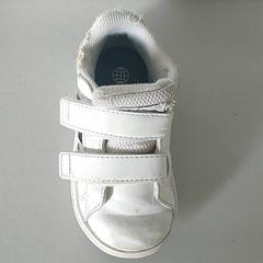 Roupa - Schoen, segundo informou Regio Limburg - Leuven usando iLost