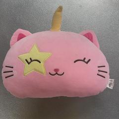 クッション Roze kussentje poes がiLostで IKEA Amsterdam によって報告されました