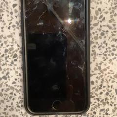 Iphone, amint azt MEININGER Hotel Berlin "Mitte" Humboldthaus az iLost segítségével jelentette.