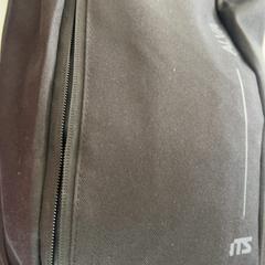 Bolsa Noire, ha sido reportado por ilévia con iLost