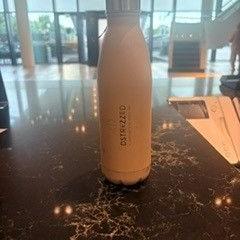 Garrafa, como reportado por Van der Valk Hotel Veenendaal utilizando o iLost