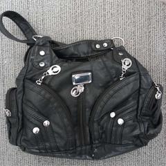 Bag, as reported by Arriva West-Brabant using iLost