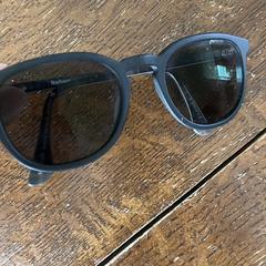 Sunglasses Barbour, iLost에 보고됨