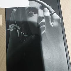 Irodalom - leesboek, amint azt Centraal magazijn az iLost segítségével jelentette.
