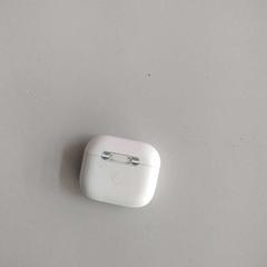 حامل سماعة الأذن، كما تم الإبلاغ عنه بواسطة Twisto عبر iLost