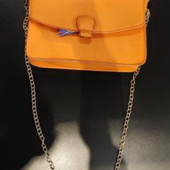 Väska Oranje, rapporterat av Johan Cruijff ArenA med iLost