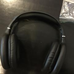 Auriculares, segundo informou U-OV Utrecht usando iLost