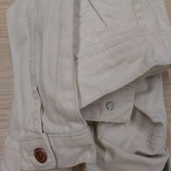 Chaqueta, segundo informou IKEA Nantes usando iLost