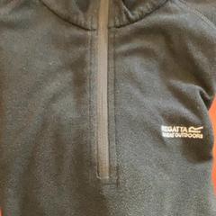 セーター がiLostで MEININGER Hotel Berlin Alexanderplatz によって報告されました