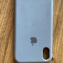 حافظة هاتف آيفون Mauve، كما تم الإبلاغ عنه بواسطة MEININGER Hotel Marseille Centre la Joliette عبر iLost