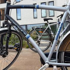 Hetenfiets mercure zilver en blauw, segons ha informat Fietsdepot Diepenbeek mitjançant iLost