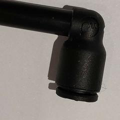 Airpod noir, a été signalé par TCL utilisant iLost