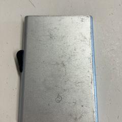 Titolare della carta Louisa, come riportato da GVB utilizzando iLost