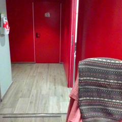 Arropa, gisa salatu by MEININGER Hotel Roma Termini iLost erabiliz