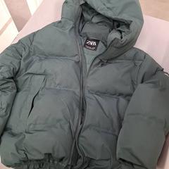 Winterjas, iLost를 사용하여 IKEA Eindhoven에 보고됨