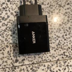 Adaptér Black, jak nahlášeno MEININGER Hotel Berlin "Mitte" Humboldthaus pomocí iLost