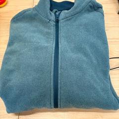 Fleece gilet bleu, segons ha informat IKEA Liège mitjançant iLost