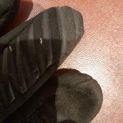 Handske noir, rapporterat av TCL med iLost