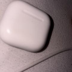 apple airpods, as reported to iLost