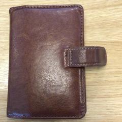 財布 D. Kosnikovskis がiLostで Gemeente Alkmaar によって報告されました